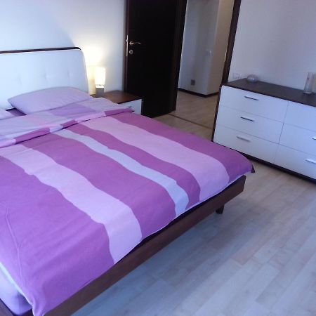 Apartment 3 Rooms Elegant Bucareste Exterior foto