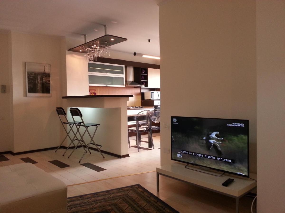 Apartment 3 Rooms Elegant Bucareste Exterior foto